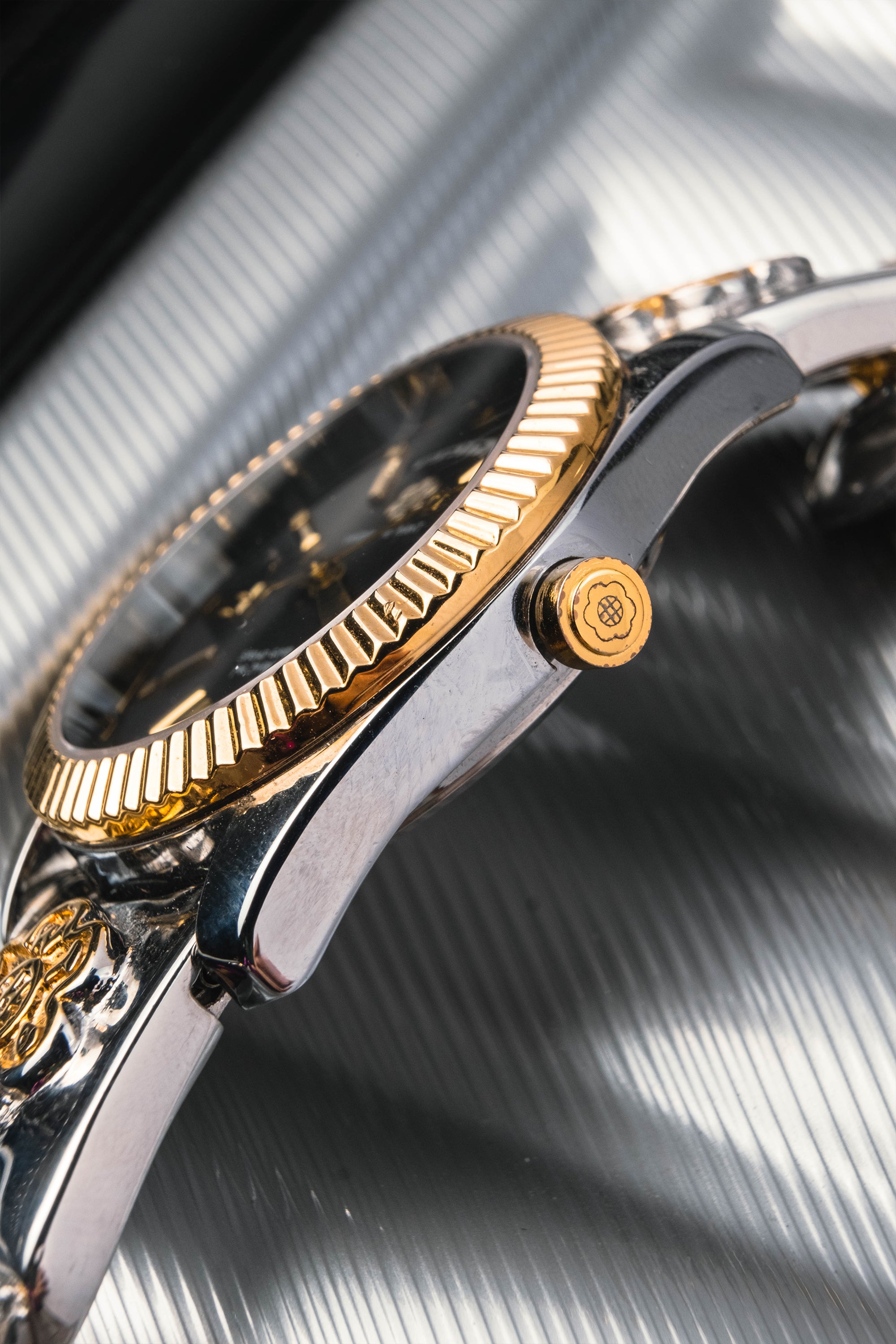 "EQUINOX" Quality Time Watch | Noir Royale