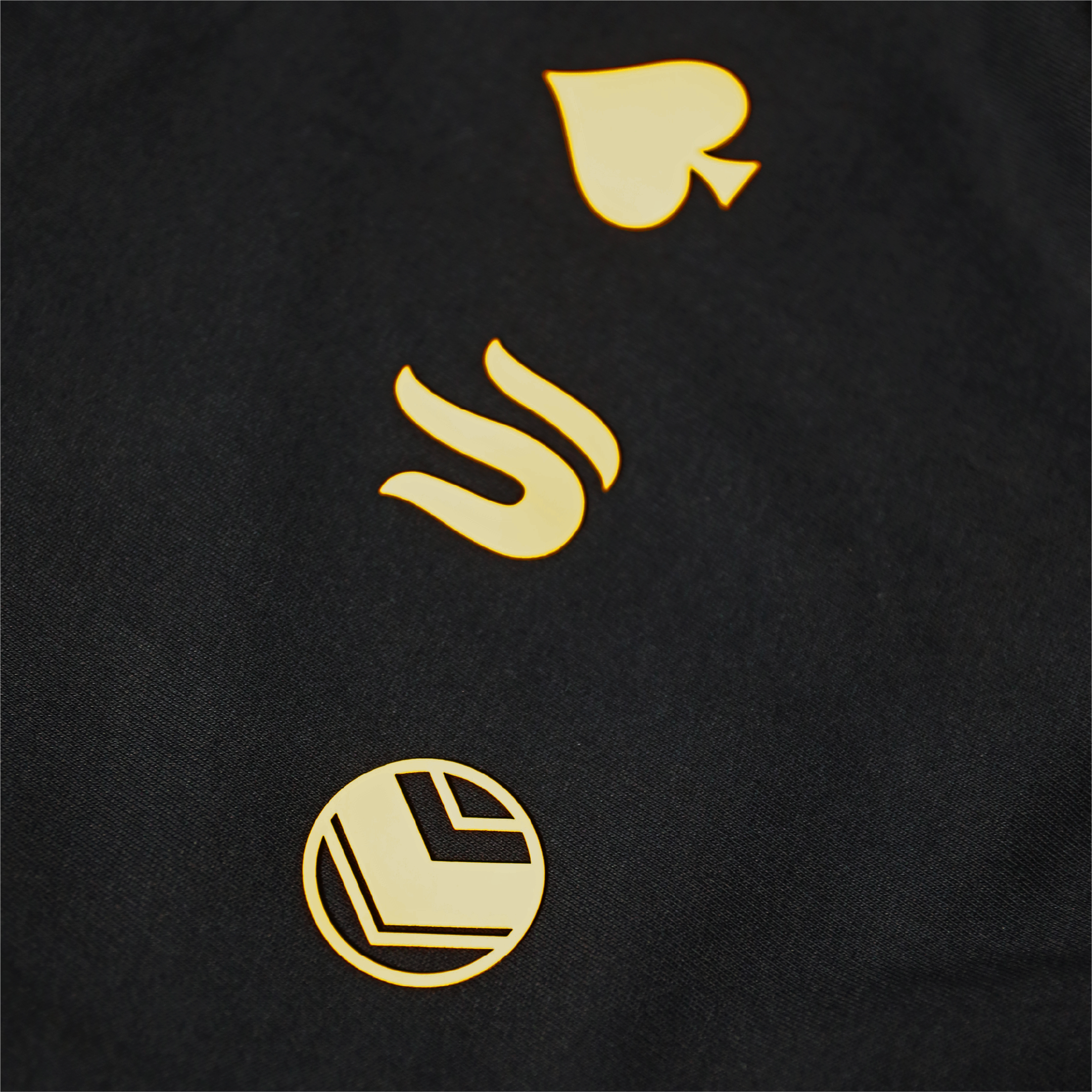 NU x TRITON "ACE" TEE | BLACK