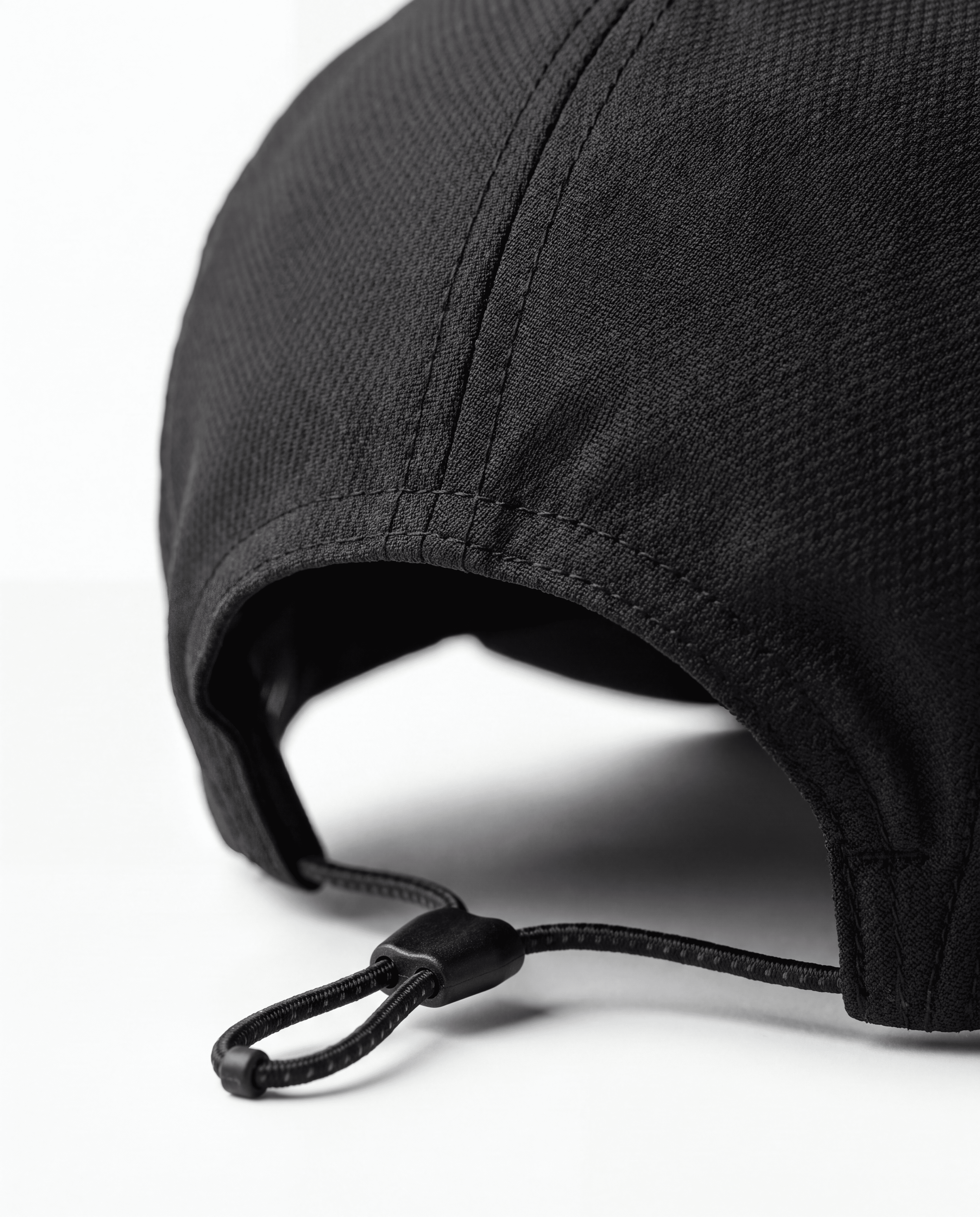 32°C  Daily Cap | Black
