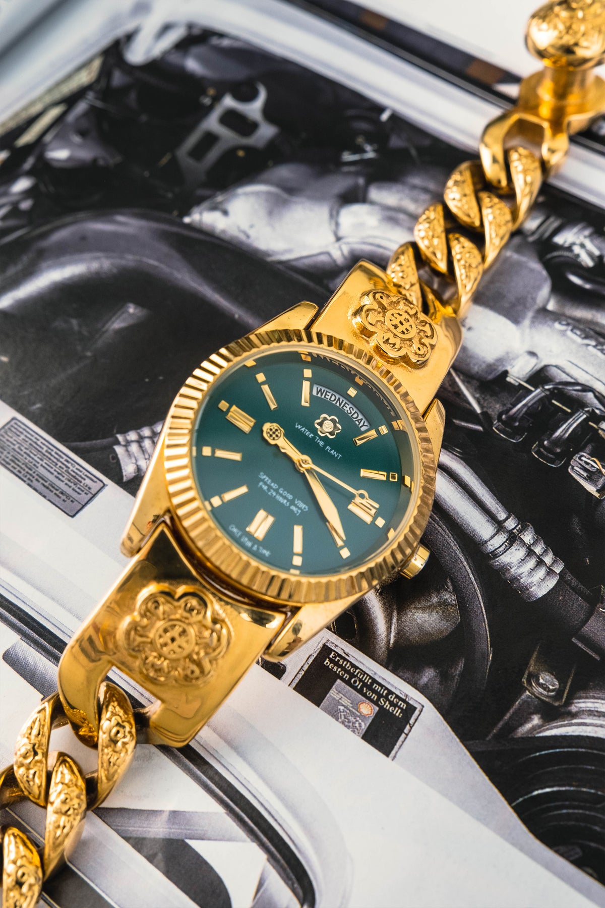 "SOLANA" Quality Time Watch | Verdant Gold