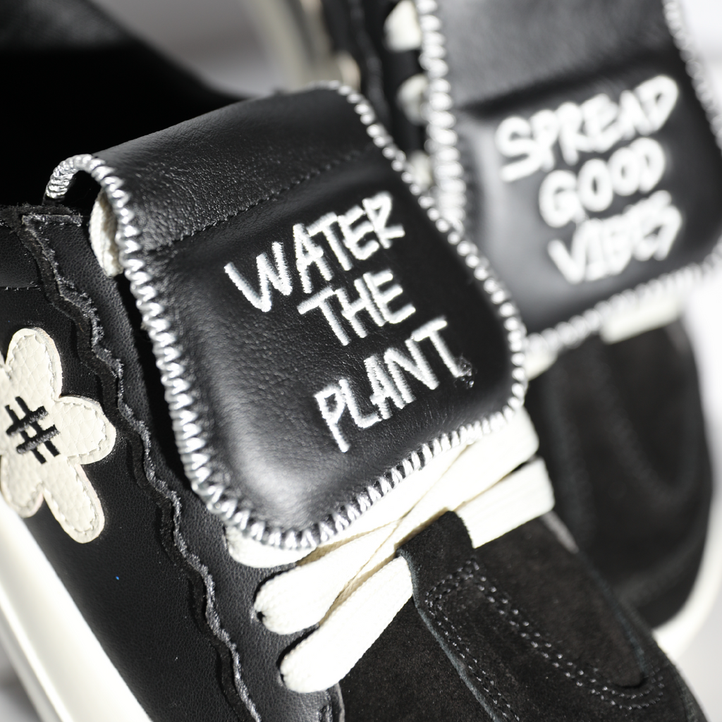 "GHOST" Vintage Kicks | Black
