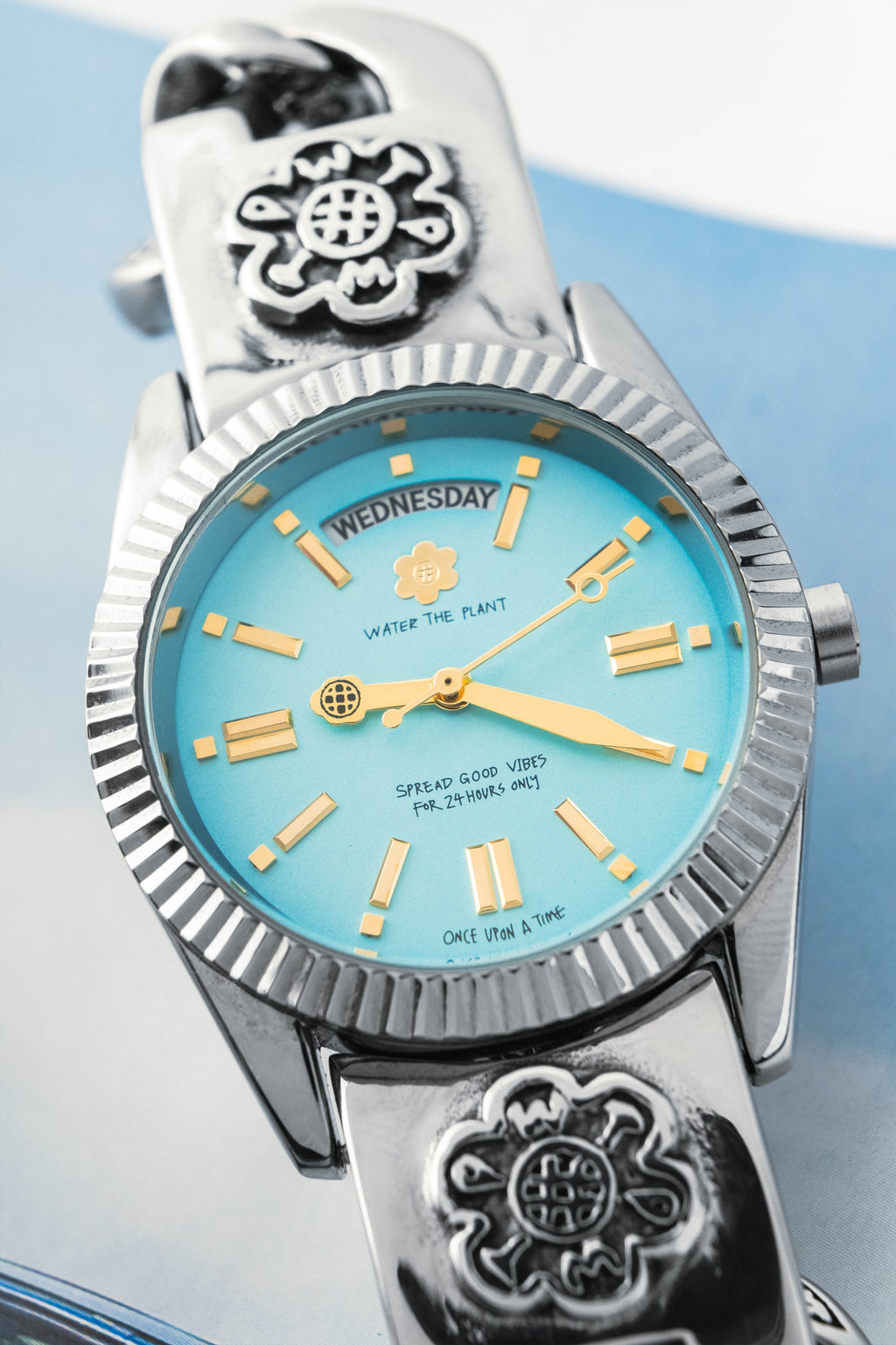 "ETERNA" Quality Time Watch | Silver Breeze