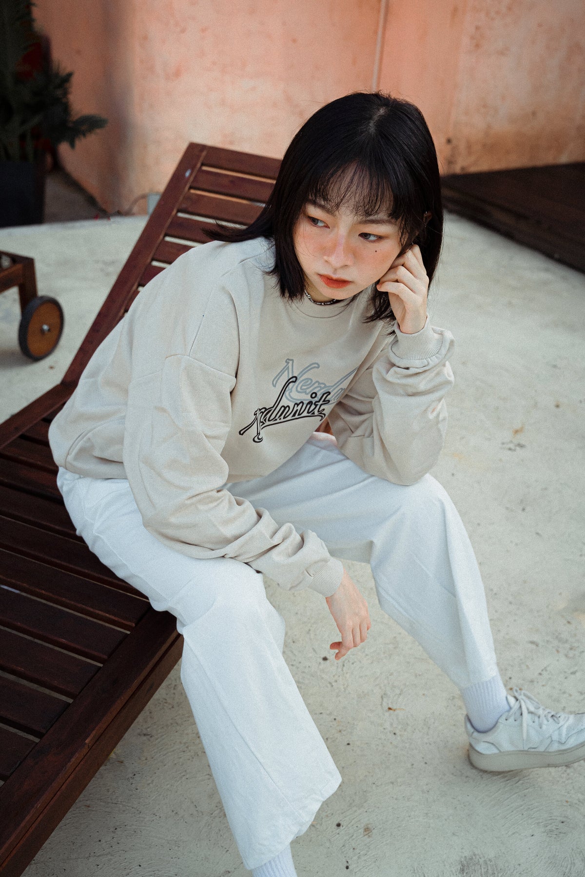 SB Shadow Sweatshirt | Flat White
