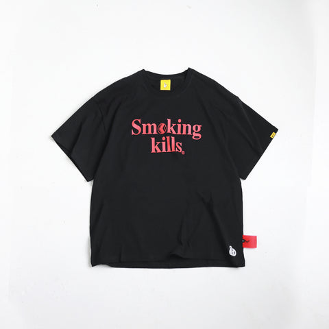 "SMOKINGKILLS" TEE | BLACK