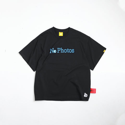 "NO PHOTOS" TEE | BLACK