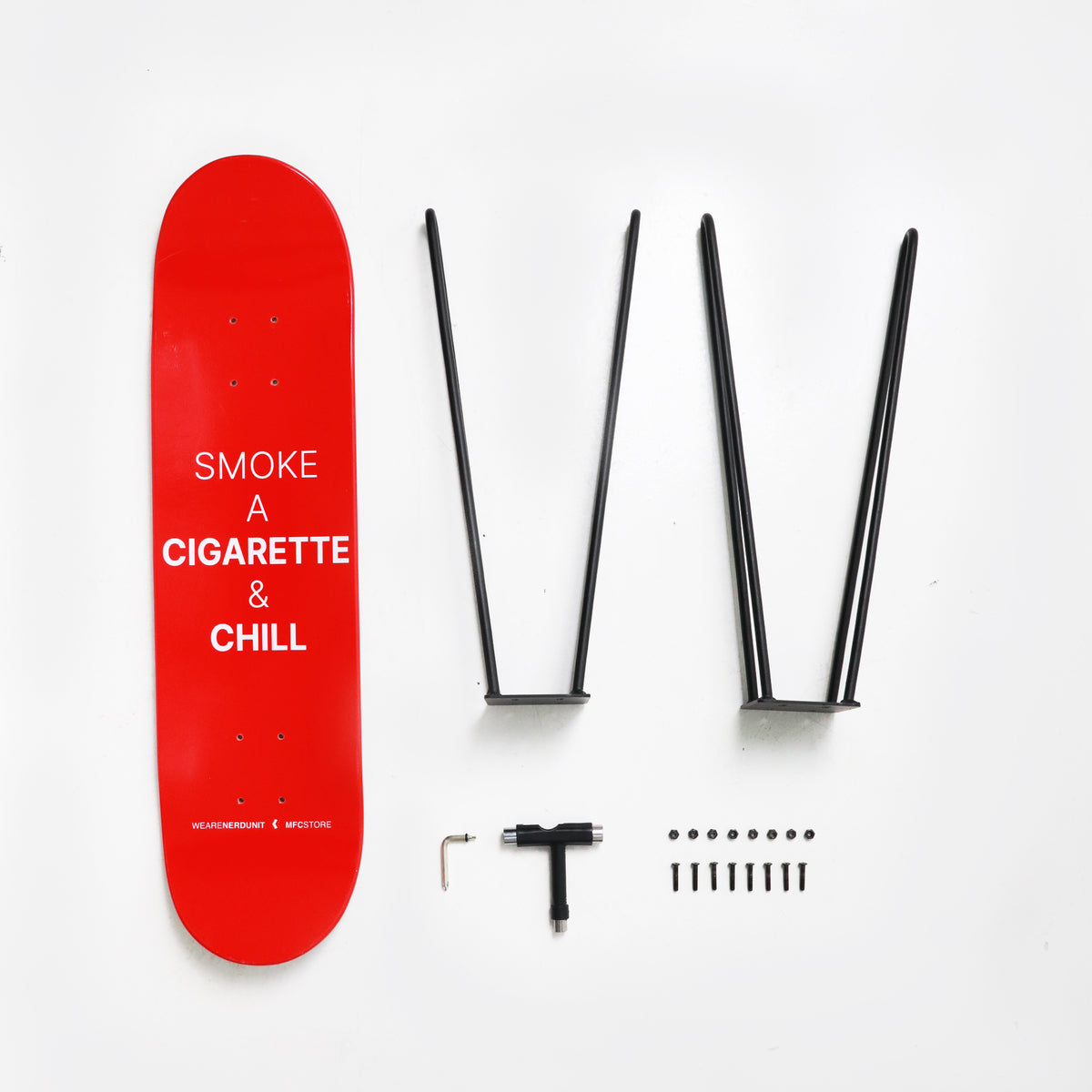 SMOKE SKATEBOARD CHAIR | RED