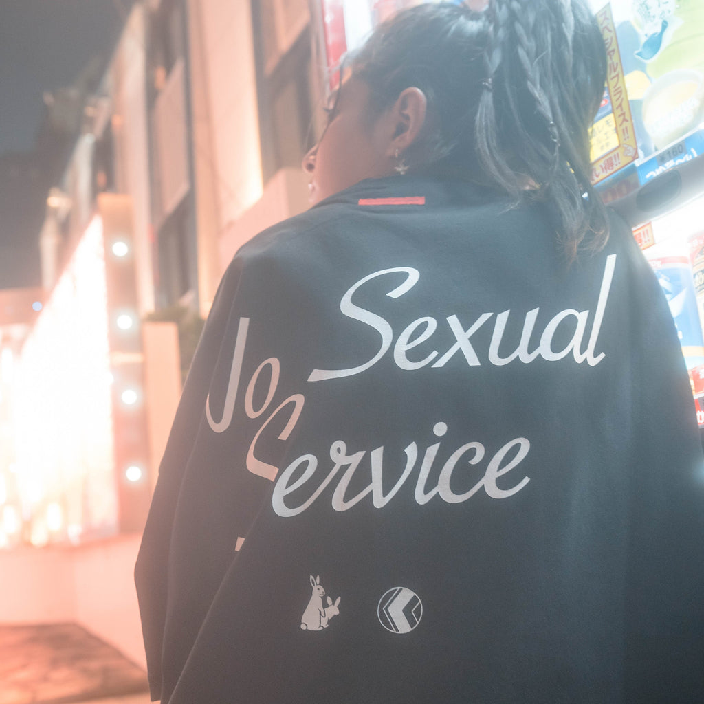 NU x FR2 "ADULTS ONLY" TEE | BLACK