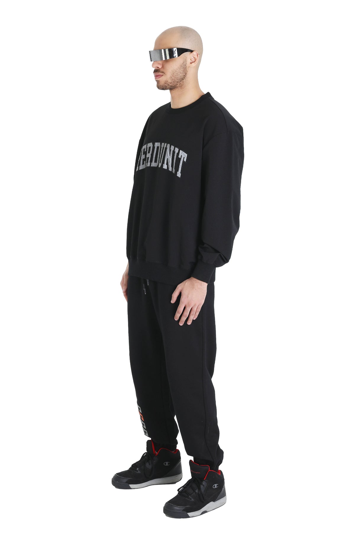 ESSENTIAL SWEATER | BLACK