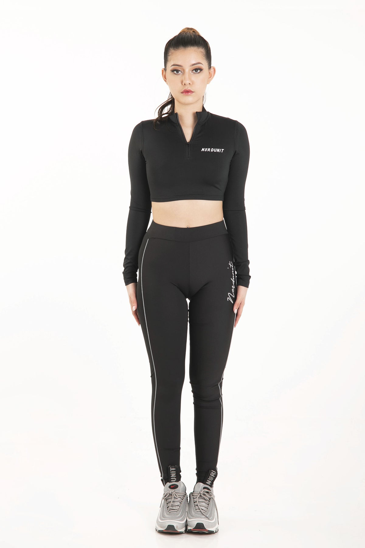 FLIGHT CROPPED TOP | BLACK