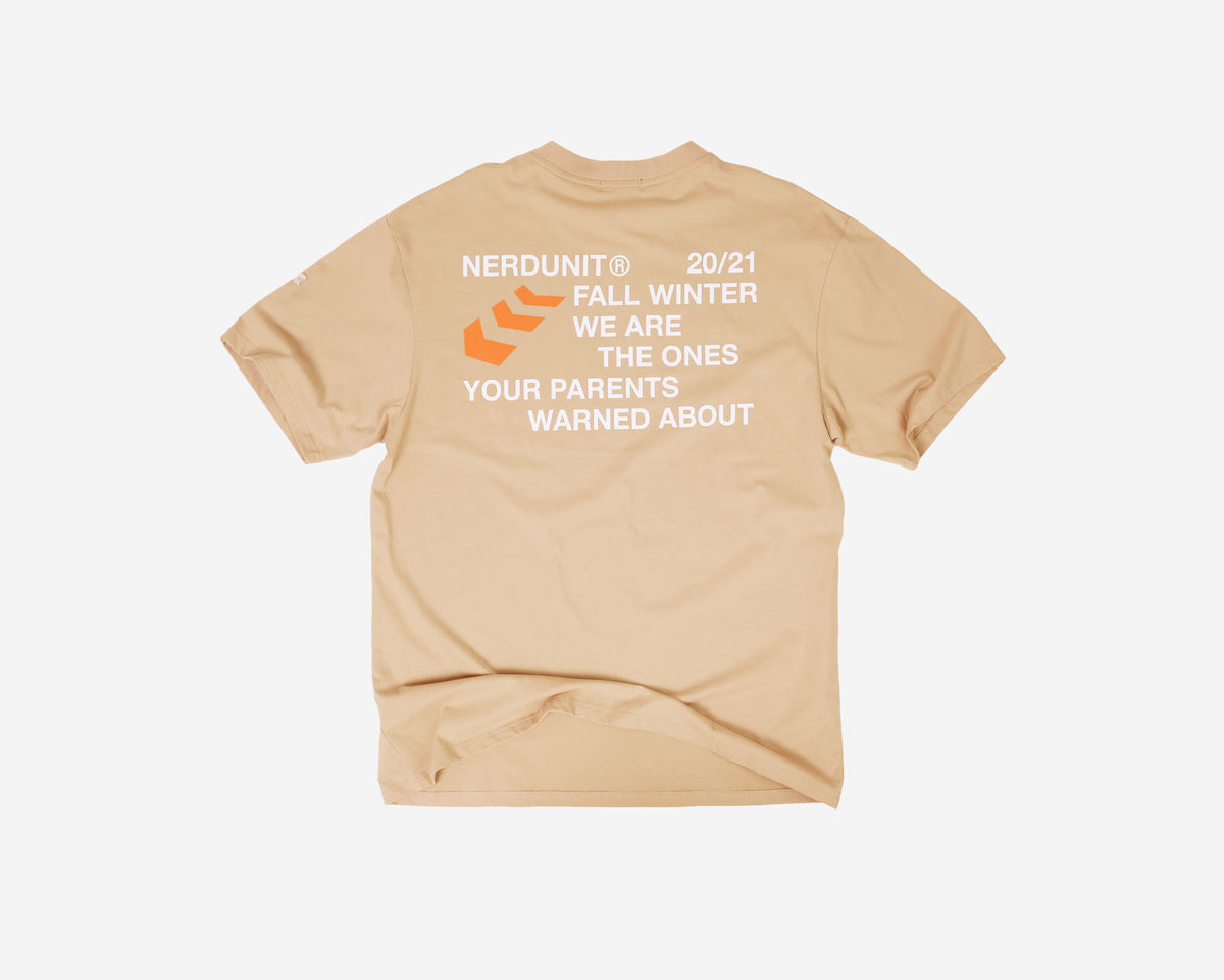 "FW20" TEE | BROWN