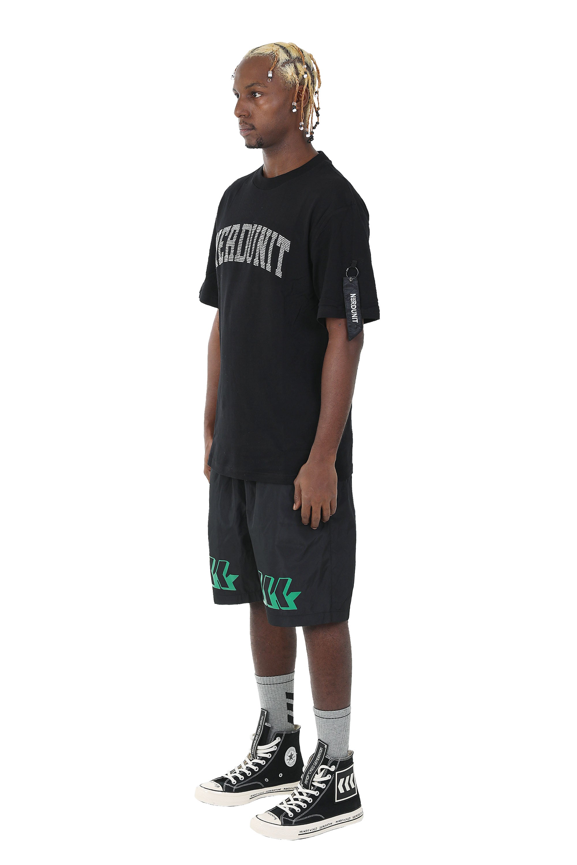 COLLEGE LOGO RHINESTONES TEE | BLACK