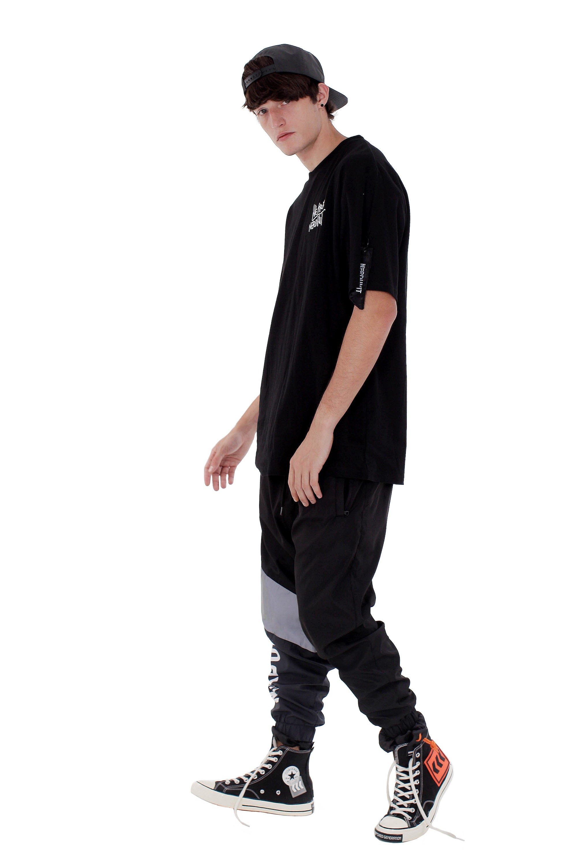 WE ARE NU STRAP TEE | BLACK