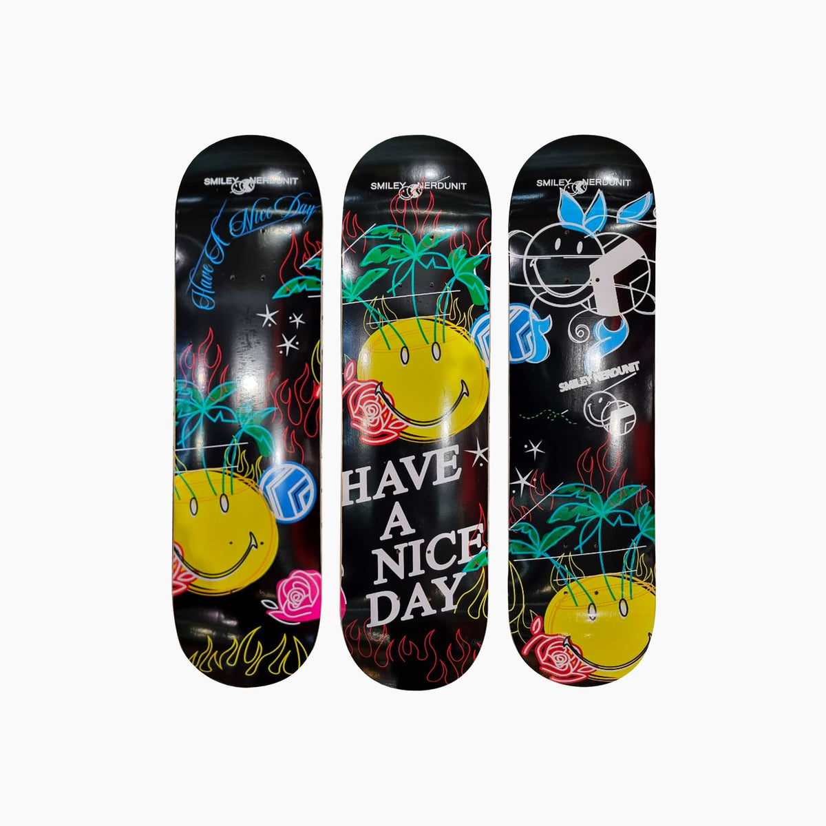 NU x Smiley® MASTERPIECE SKATE DECK A | BLACK YELLOW