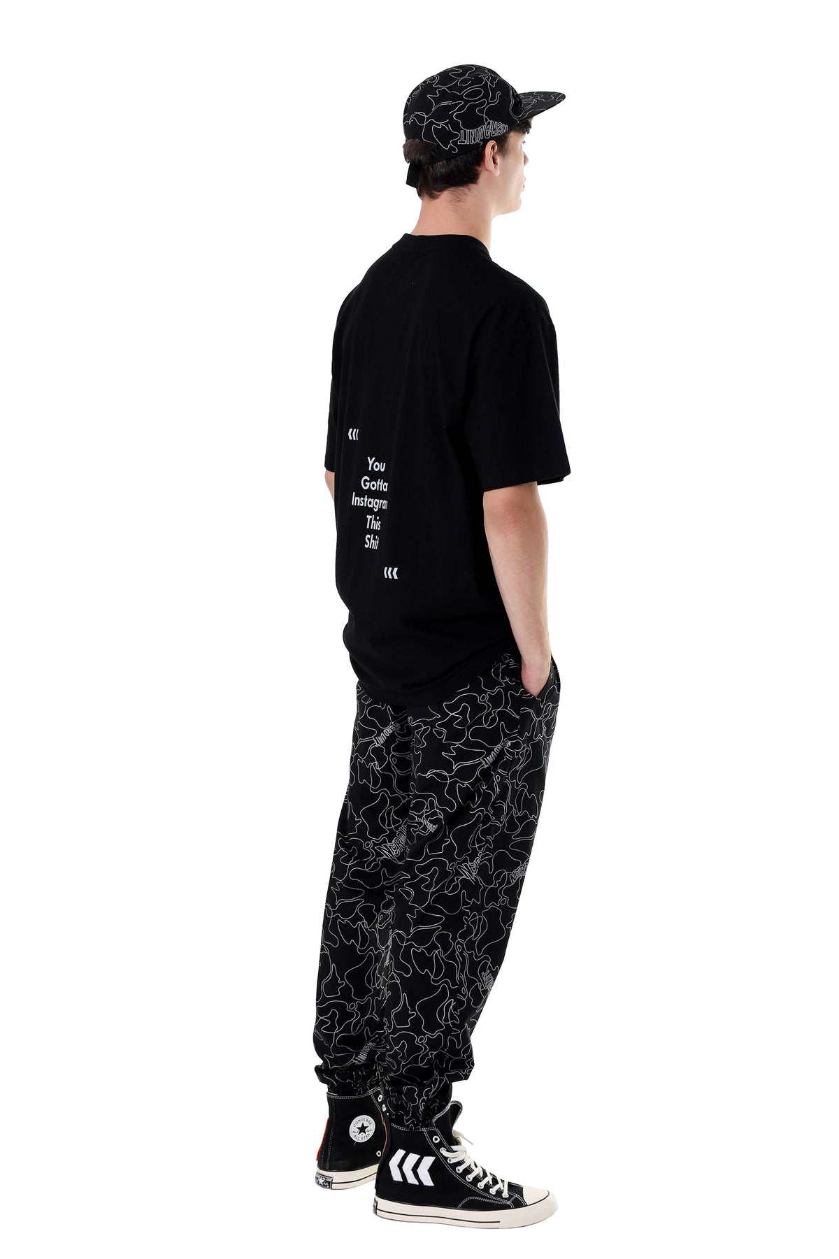 REFLECTIVE INSTAGRAMMER TEE | BLACK
