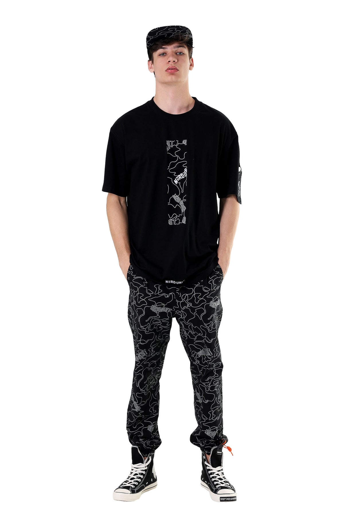 REFLECTIVE INSTAGRAMMER TEE | BLACK